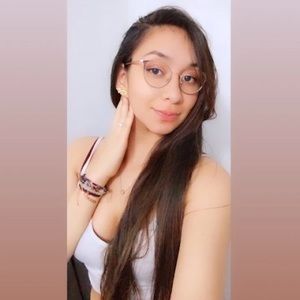 Meet your Posher, Dani